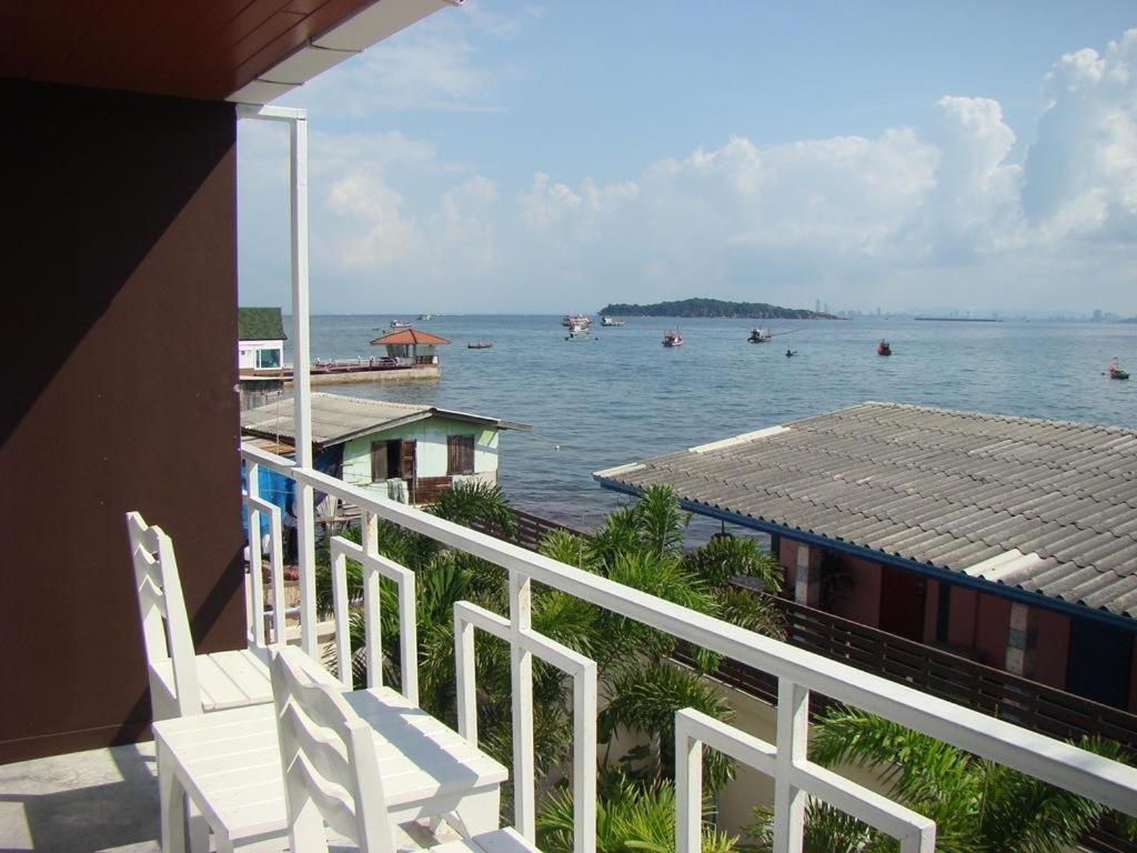 Sea Beach Koh Larn 2 Hotel Bagian luar foto