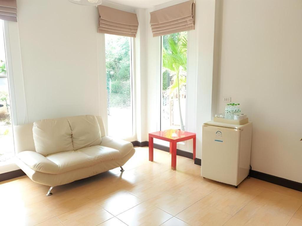 Sea Beach Koh Larn 2 Hotel Bagian luar foto