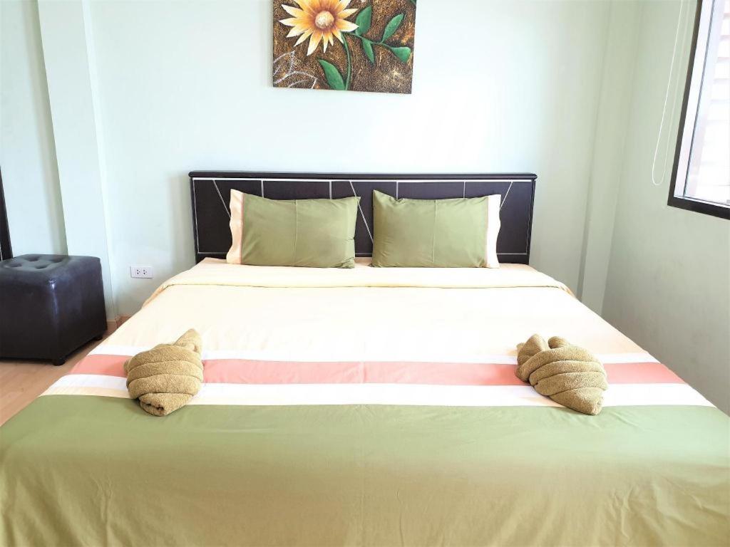 Sea Beach Koh Larn 2 Hotel Bagian luar foto